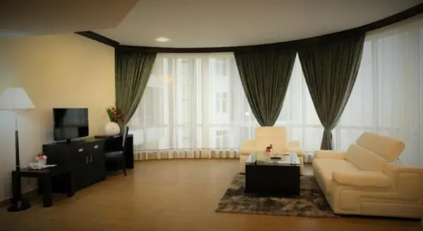 Royal Phoenicia Hotel 10