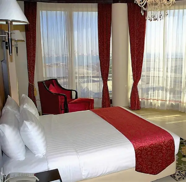 Royal Phoenicia Hotel 7