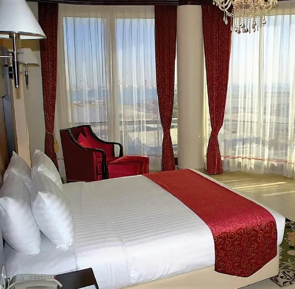 Royal Phoenicia Hotel 9